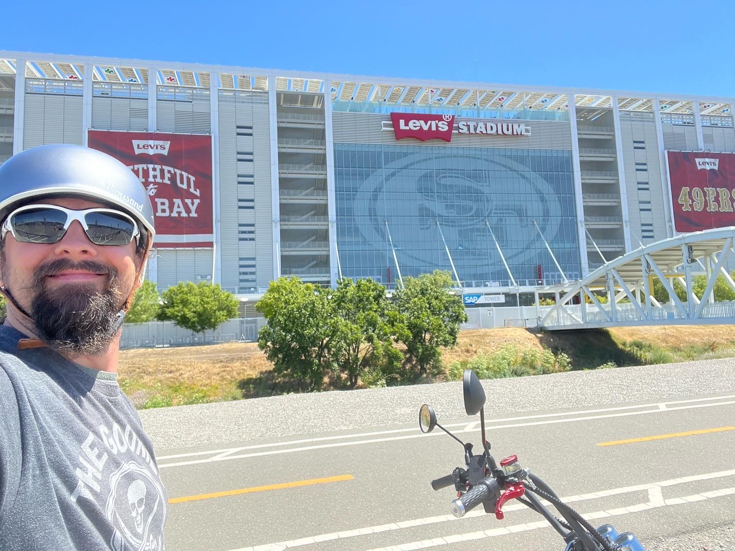 Tips for Electric Motorcycle Riding in Summer