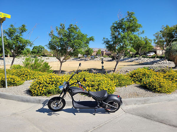View of Electric Motorcycle VS Gas Motorcycle – Eahora Scooter